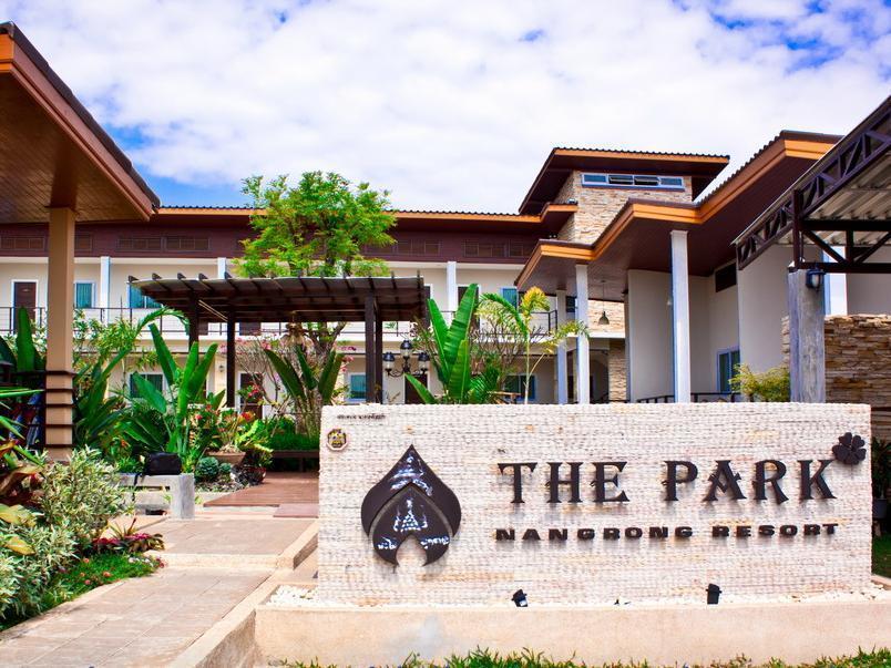 The Park Nangrong Resort Esterno foto